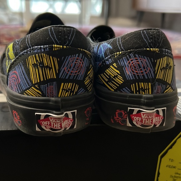 Disney Oogie Boogie classic slip on Vans - Picture 4 of 7
